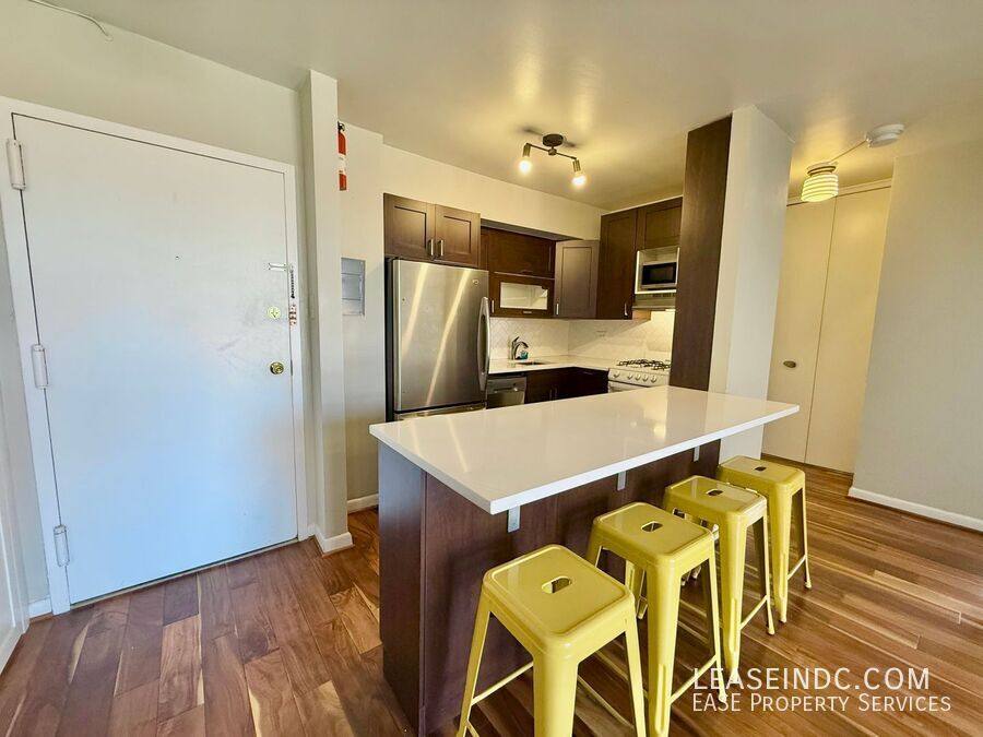 Apartment for rent at 1260 21st St NW #907, Washington, DC 20036