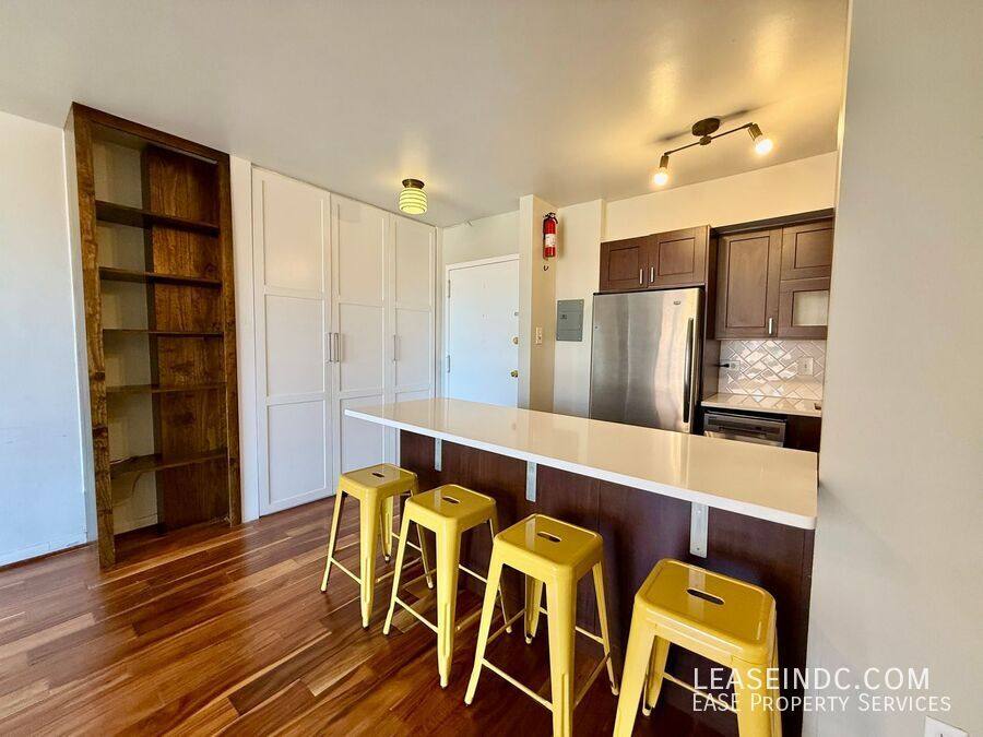 Apartment for rent at 1260 21st St NW #907, Washington, DC 20036