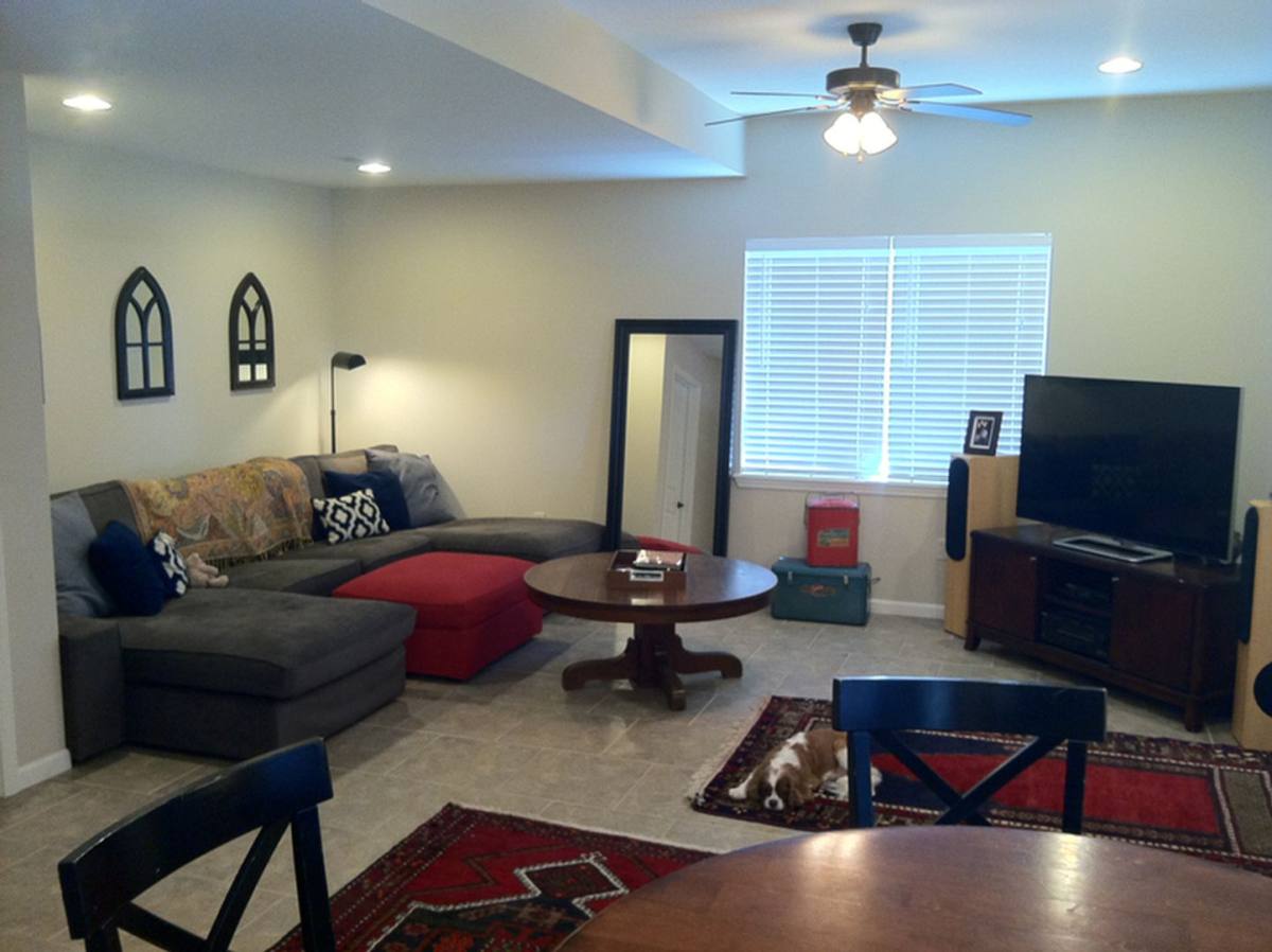 Apartment for rent at 1313 - 1343 W Broadway, Columbia, MO 65203