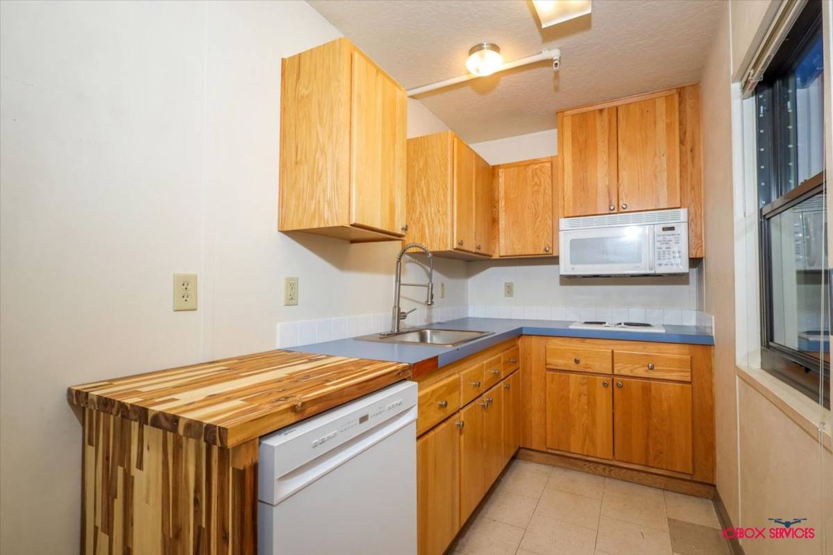 Apartment for rent at 860 S Beaver Lake Rd, Wasilla, AK 99623