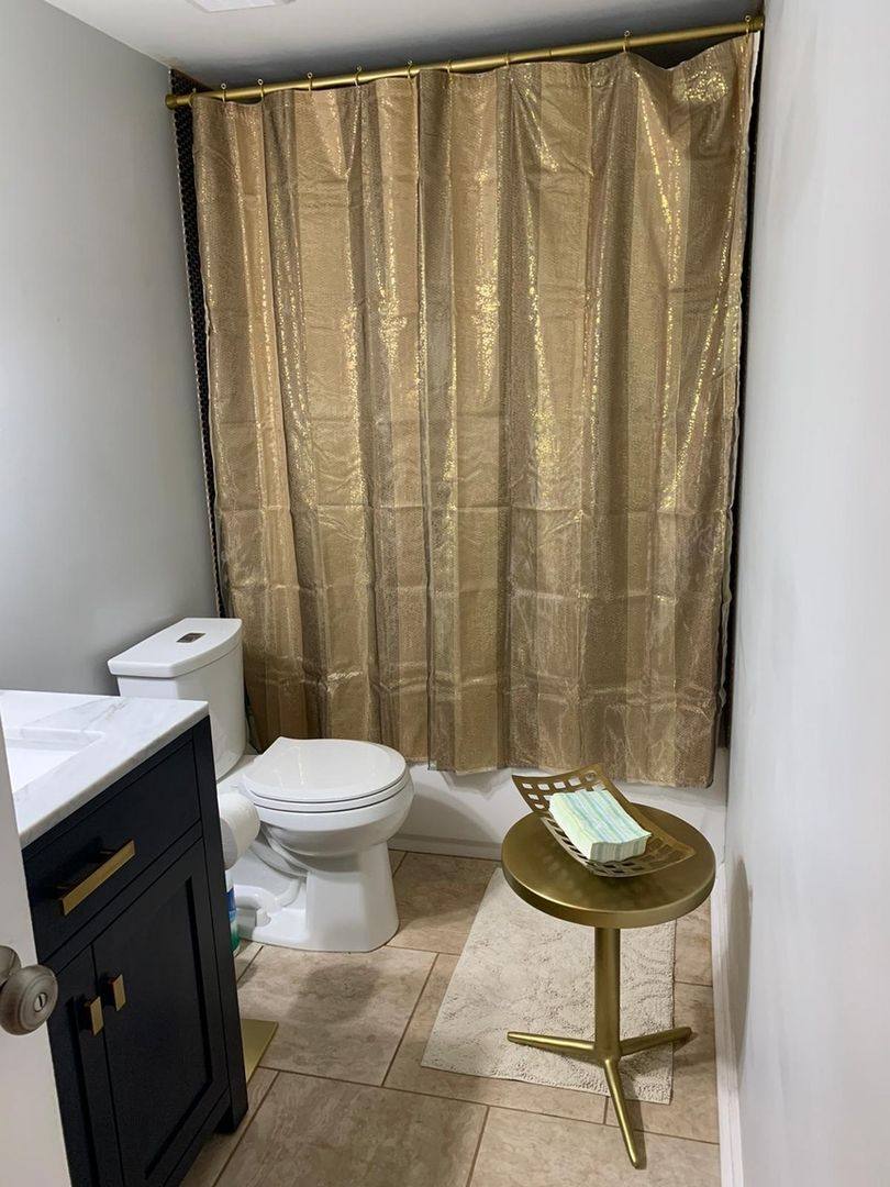 House for rent at 27 Stirling St, Savannah, GA 31401
