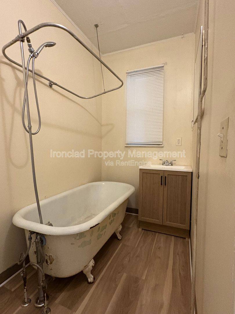 36 Walnut St #2, Middletown, CT 06457 - Apartment For Rent - Image 8