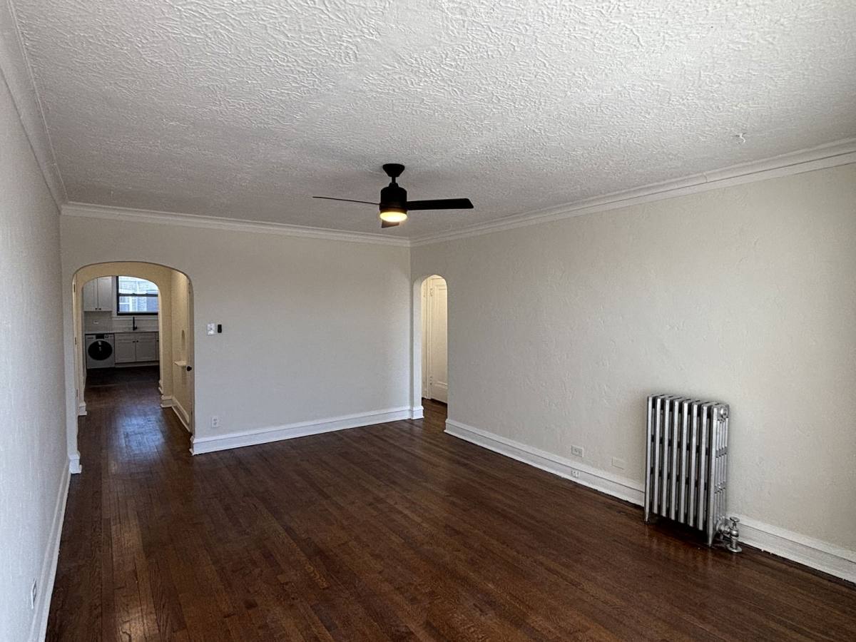 Apartment for rent at 5509 N Lincoln Ave #3, Chicago, IL 60625