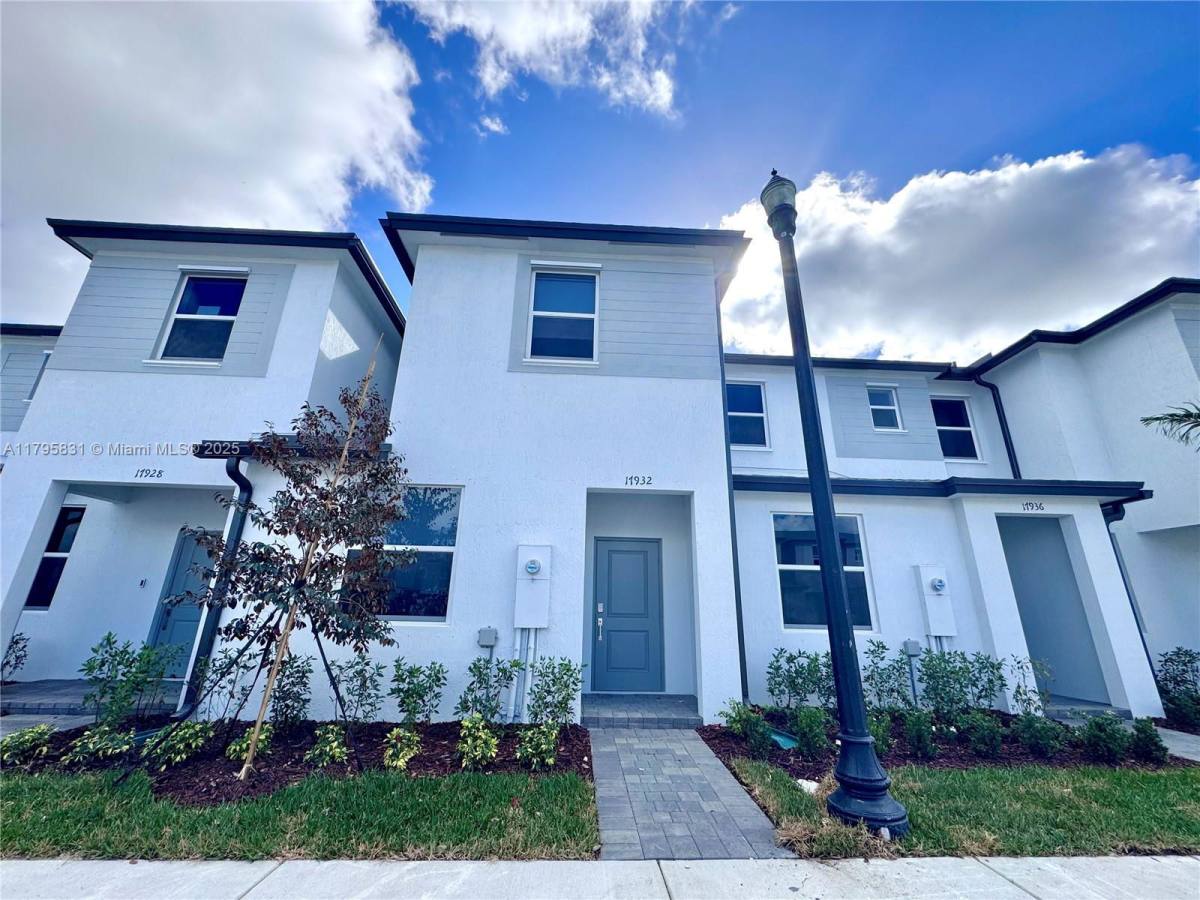 Townhouse for rent at 17854 SW 358th St, Homestead, FL 33034