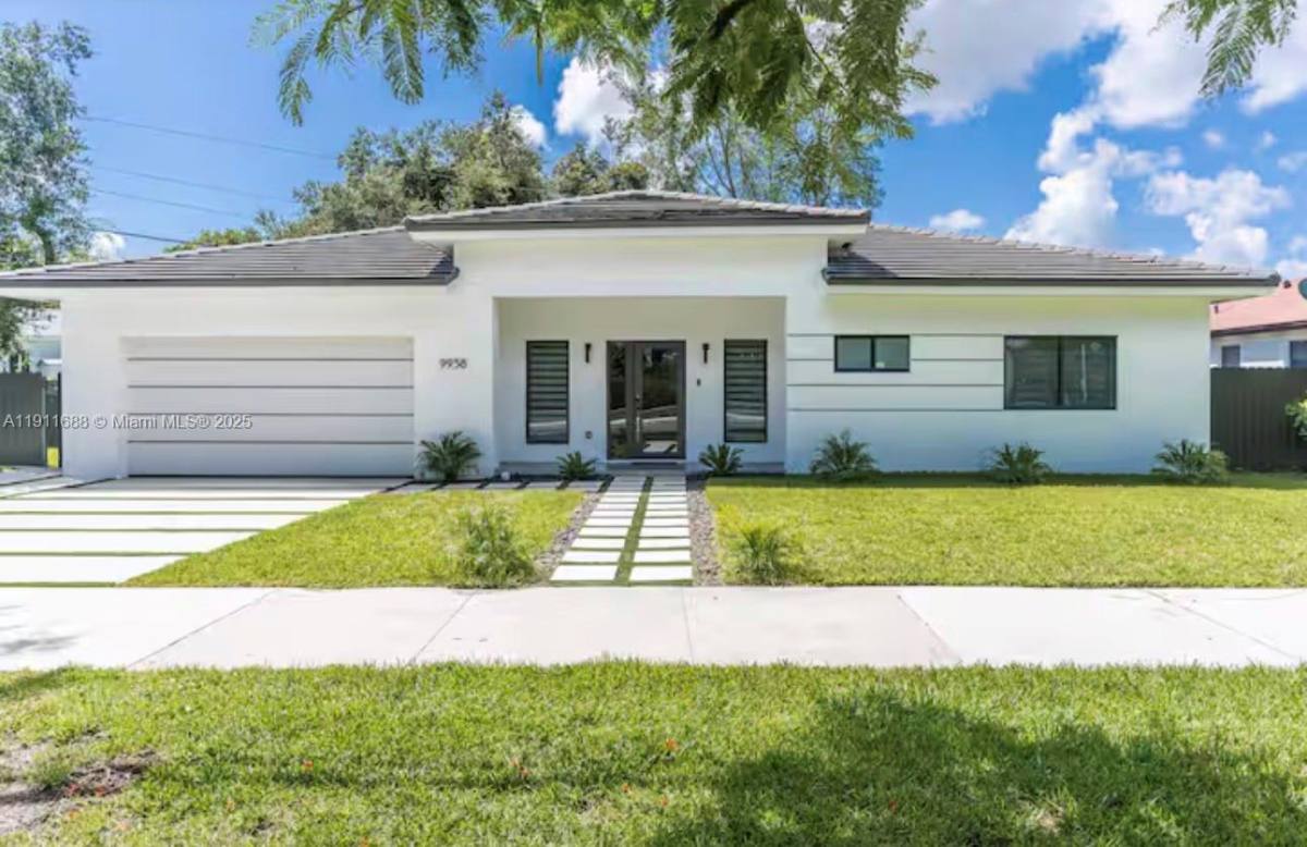 House for rent at 9958 SW 216th St, Miami, FL 33190