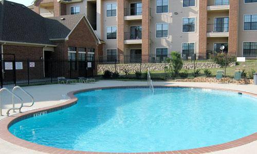 Apartment for rent at 3860 Post Oak Blvd, Euless, TX 76040