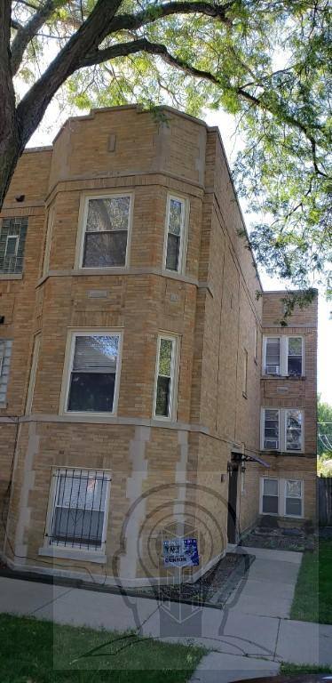 Apartment for rent at 4512 N Laporte Ave #2R, Chicago, IL 60630