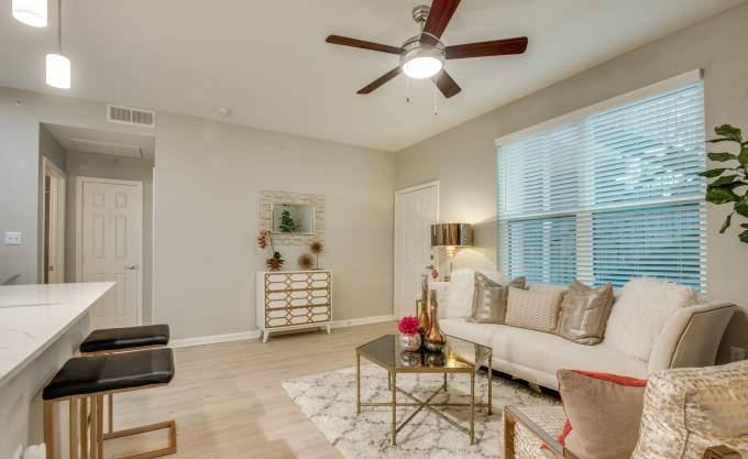 3136 Hudnall St #1016, Dallas, TX 75235