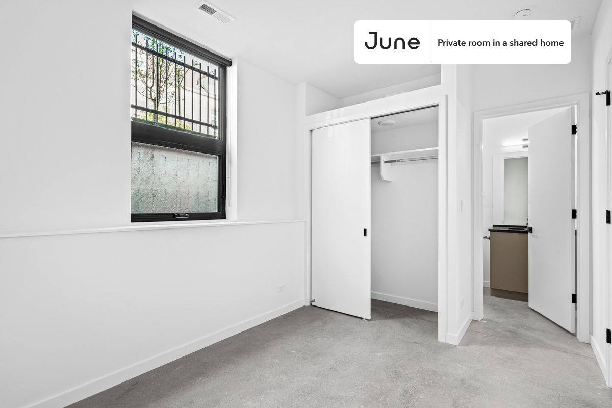 Apartment for rent at 2122 S Hoyne, Chicago, IL 60608