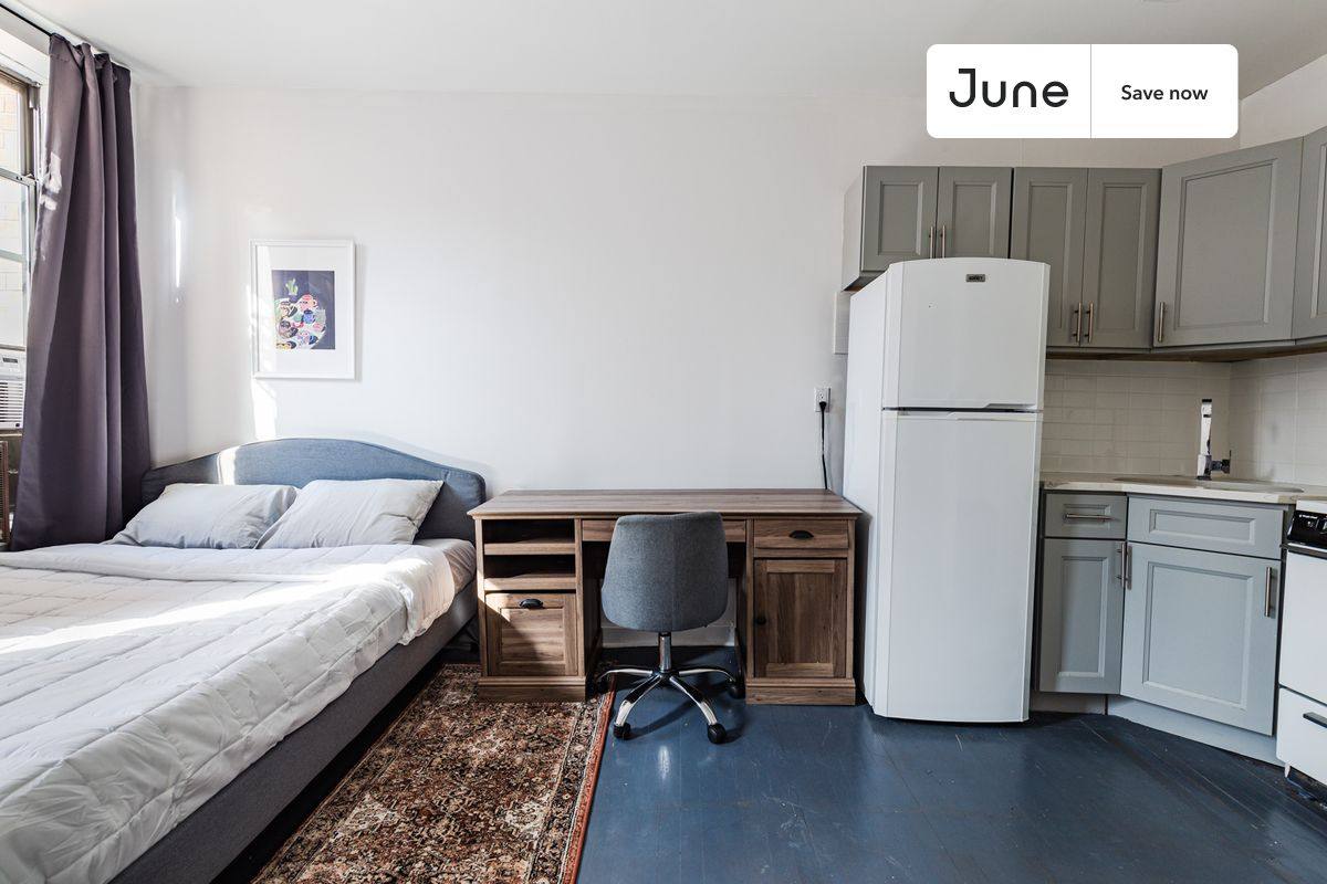 Apartment for rent at 324 1 2 E 8 St #3B, New York, NY 10009