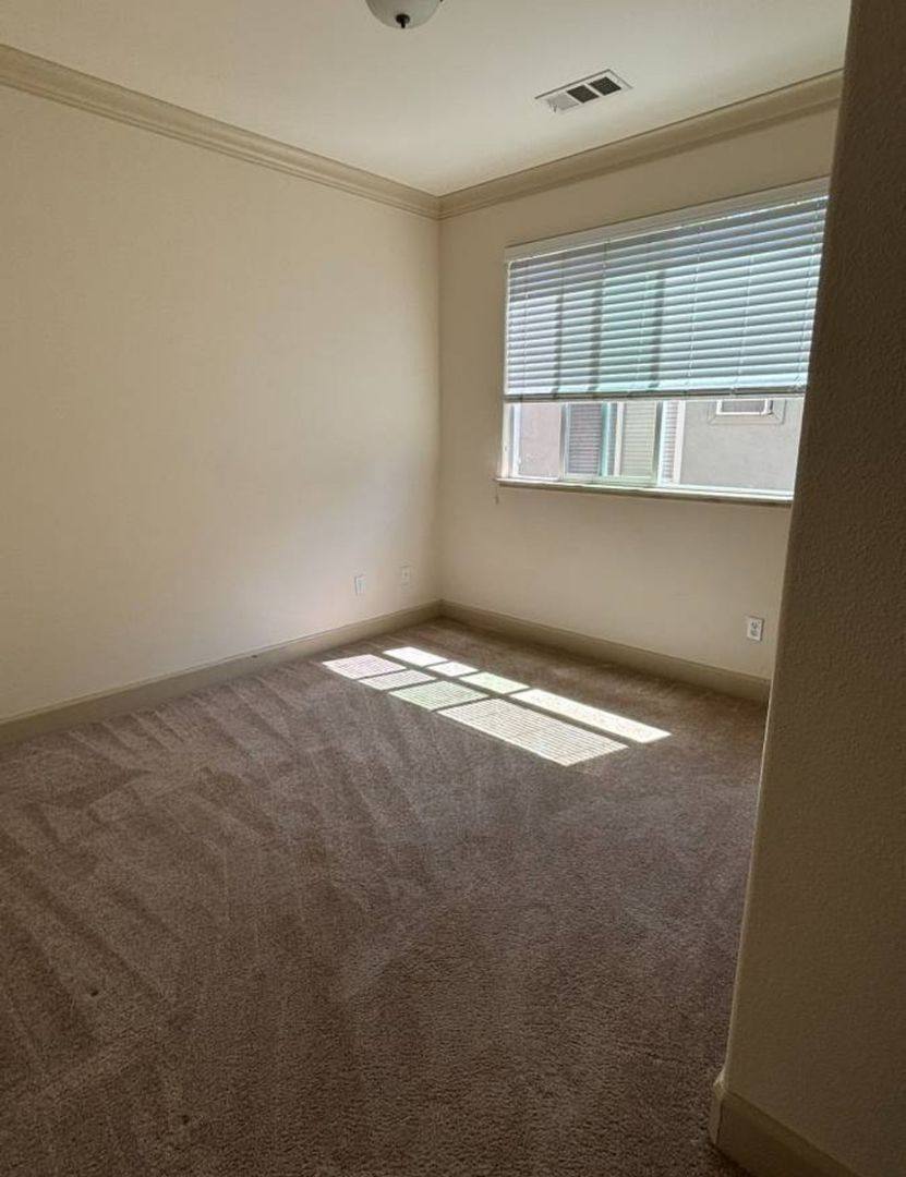 Townhouse for rent at 7936 Montauban Ave, Stockton, CA 95210