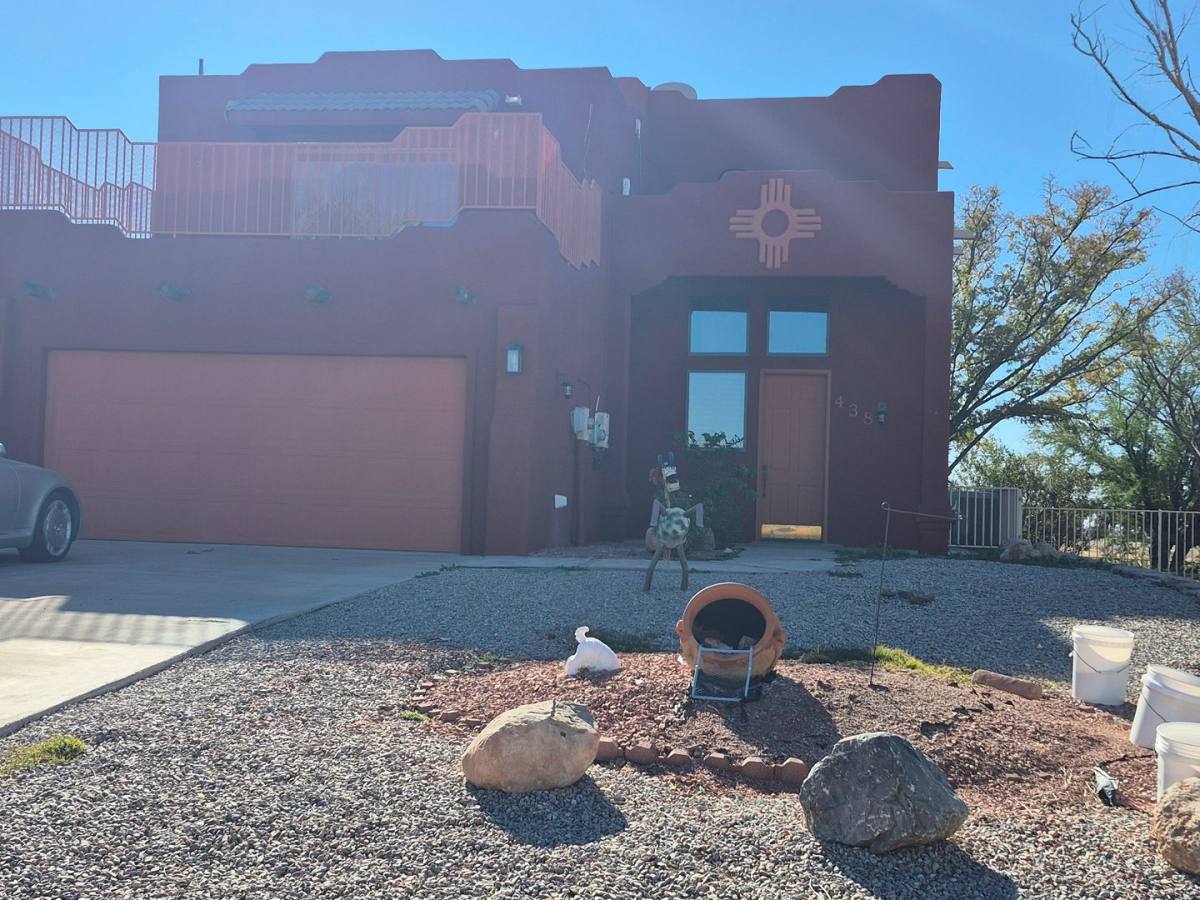 Townhouse for rent at 438 Desert Lakes Dr, Alamogordo, NM 88310