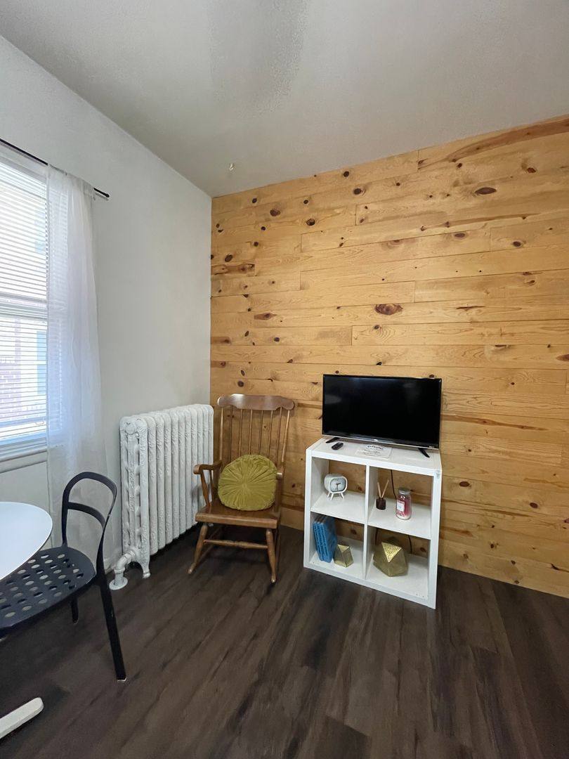 Apartment for rent at 3438 11-PLEX, 3434 4-PLEX 3414 Parking, Des Moines, IA 50311