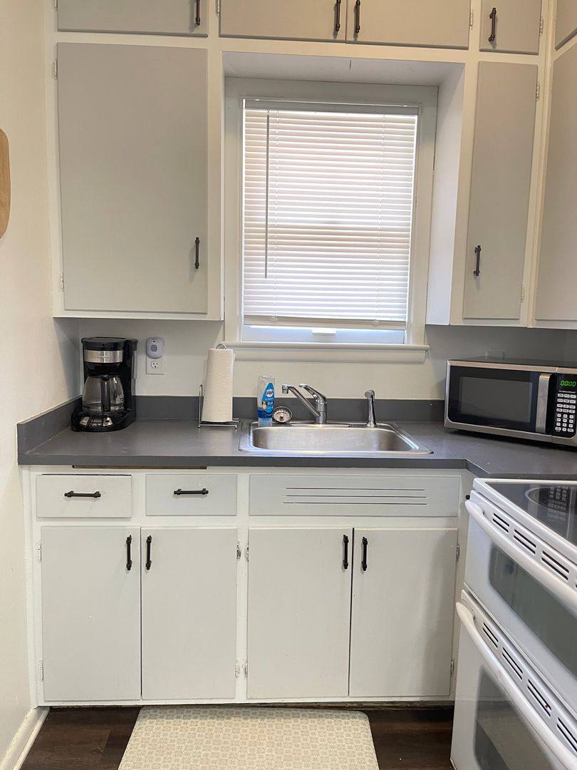 Apartment for rent at 3438 11-PLEX, 3434 4-PLEX 3414 Parking, Des Moines, IA 50311