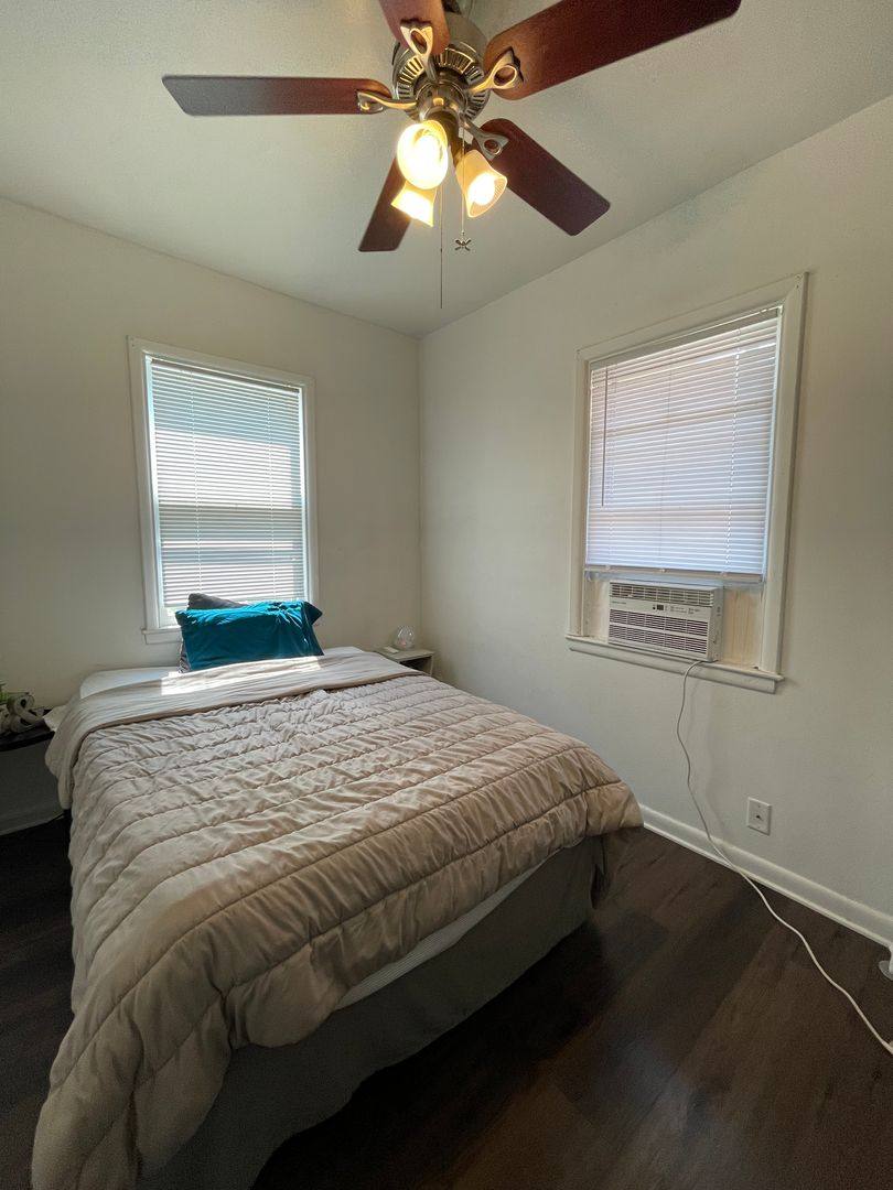 Apartment for rent at 3438 11-PLEX, 3434 4-PLEX 3414 Parking, Des Moines, IA 50311