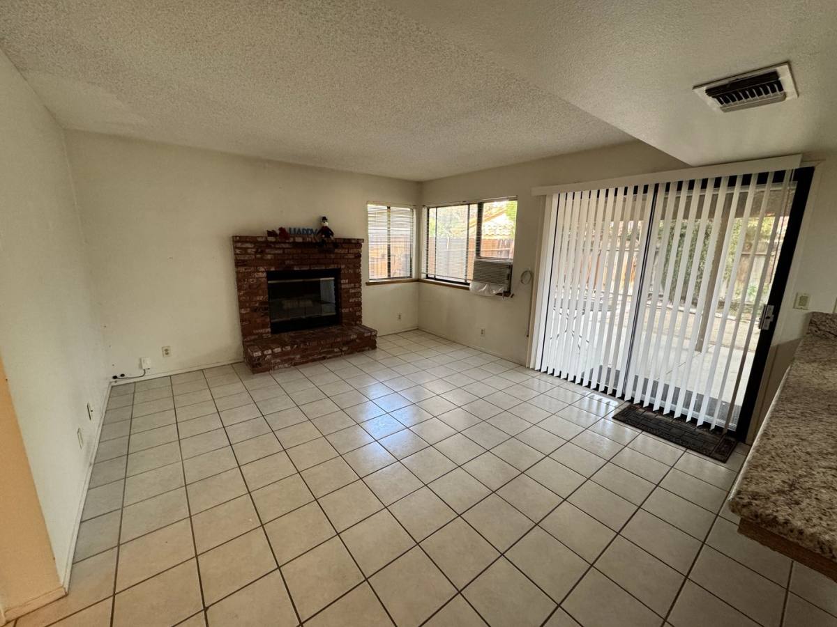 House for rent at 212 Washington Way, Ridgecrest, CA 93555