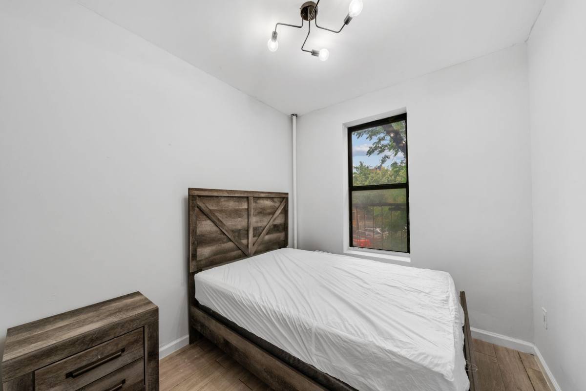 Apartment for rent at 2377 Belmont Ave, Bronx, NY 10458