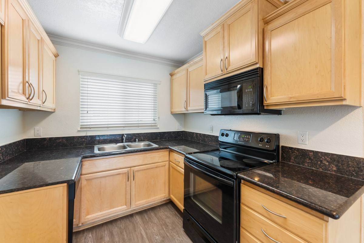 Apartment for rent at 7891 Oleander Circle, Buena Park, CA 90620