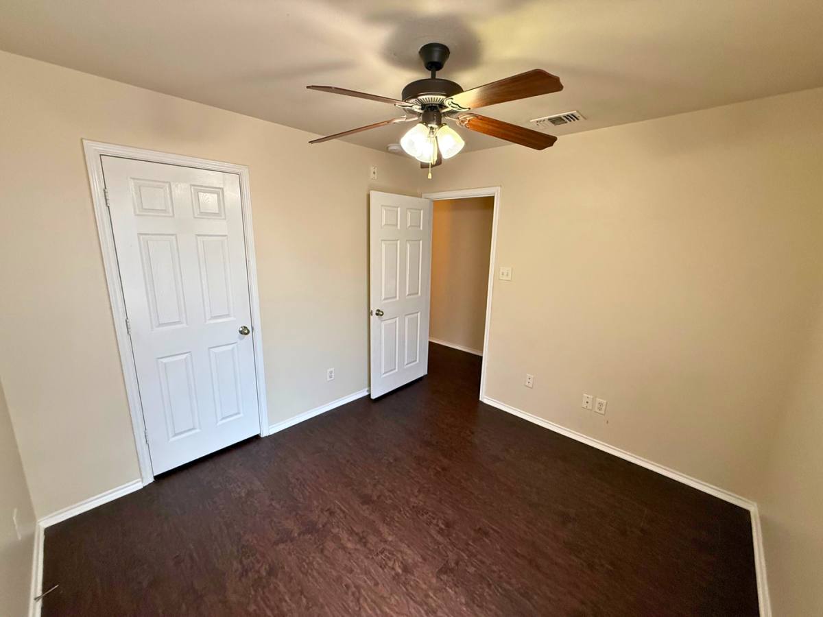 Apartment for rent at 10822 Mathom Landing, Universal City, TX 78148