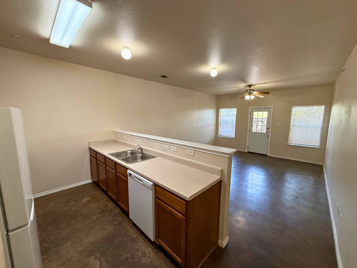 Apartment for rent at 10822 Mathom Landing, Universal City, TX 78148