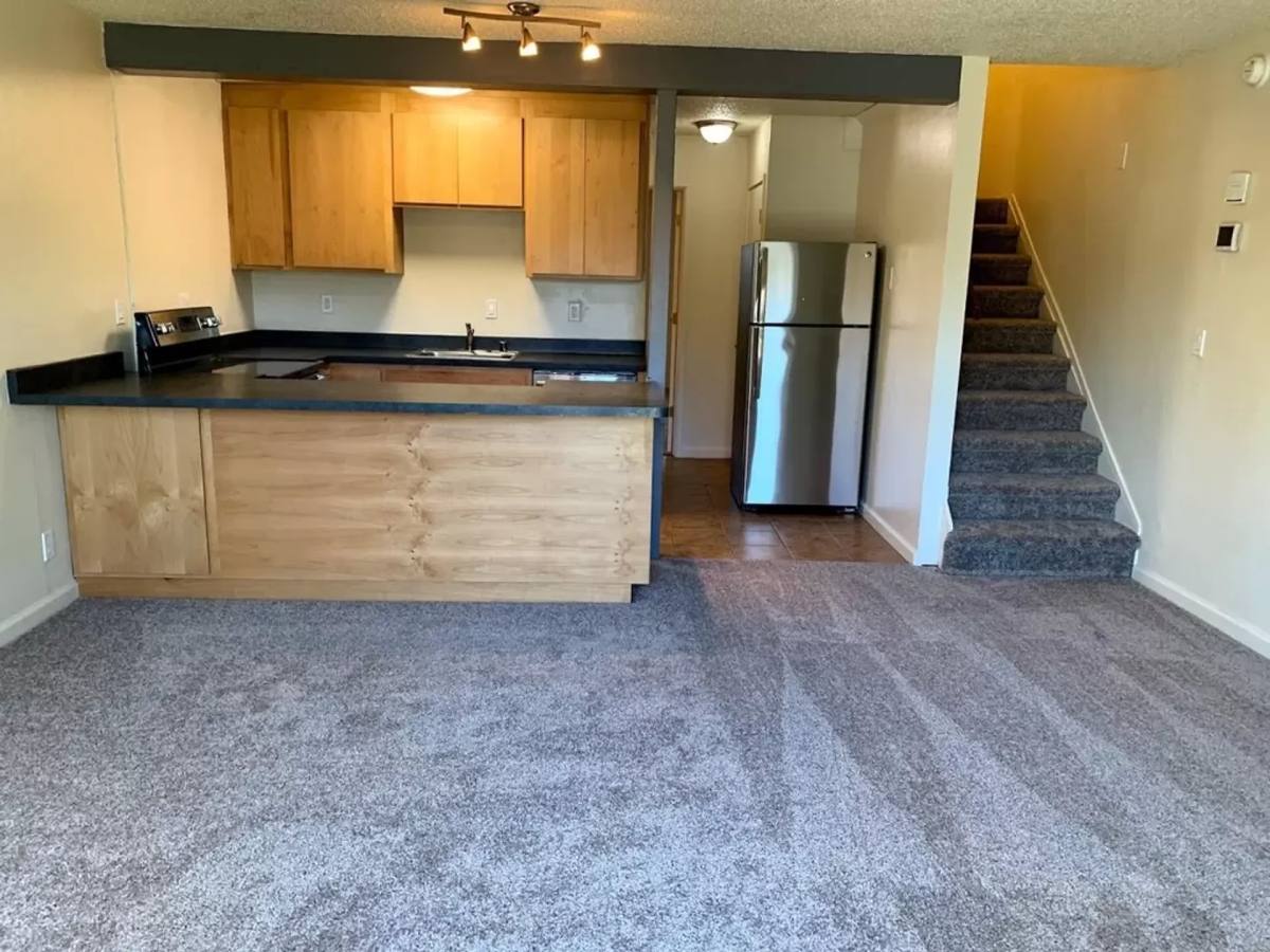 Apartment for rent at 810 W 1st Ave, Chico, CA 95926
