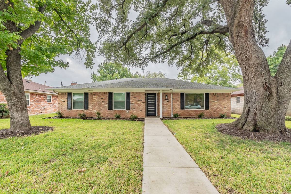 House for rent at 1300 Potomac Dr, Plano, TX 75075
