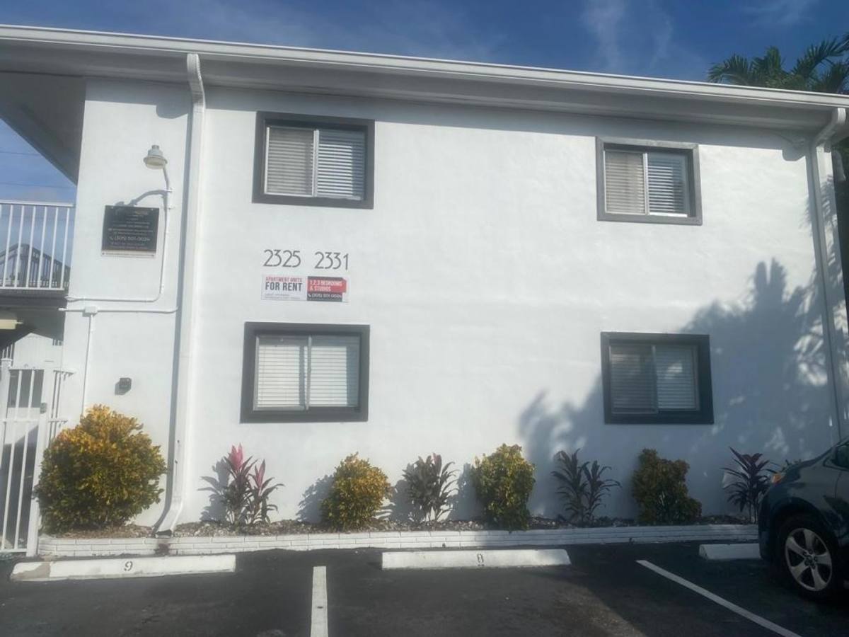 Apartment for rent at 2325-2331 Arthur St, Hollywood, FL 33020