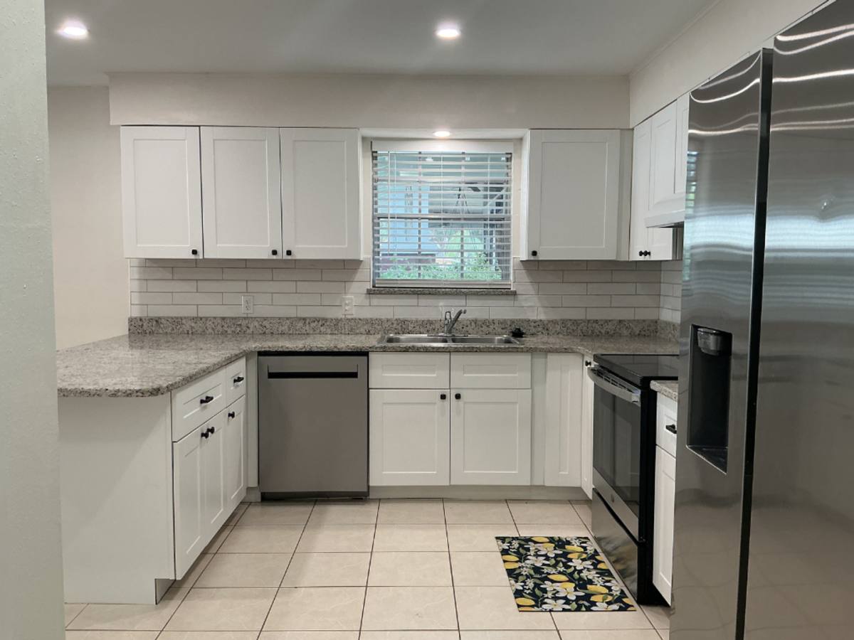House for rent at 158 Lake Hollingsworth Dr, Lakeland, FL 33801