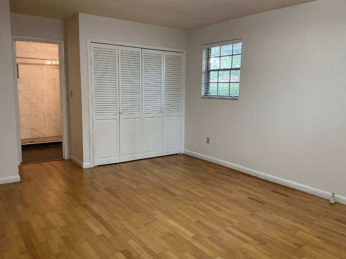 House for rent at 158 Lake Hollingsworth Dr, Lakeland, FL 33801