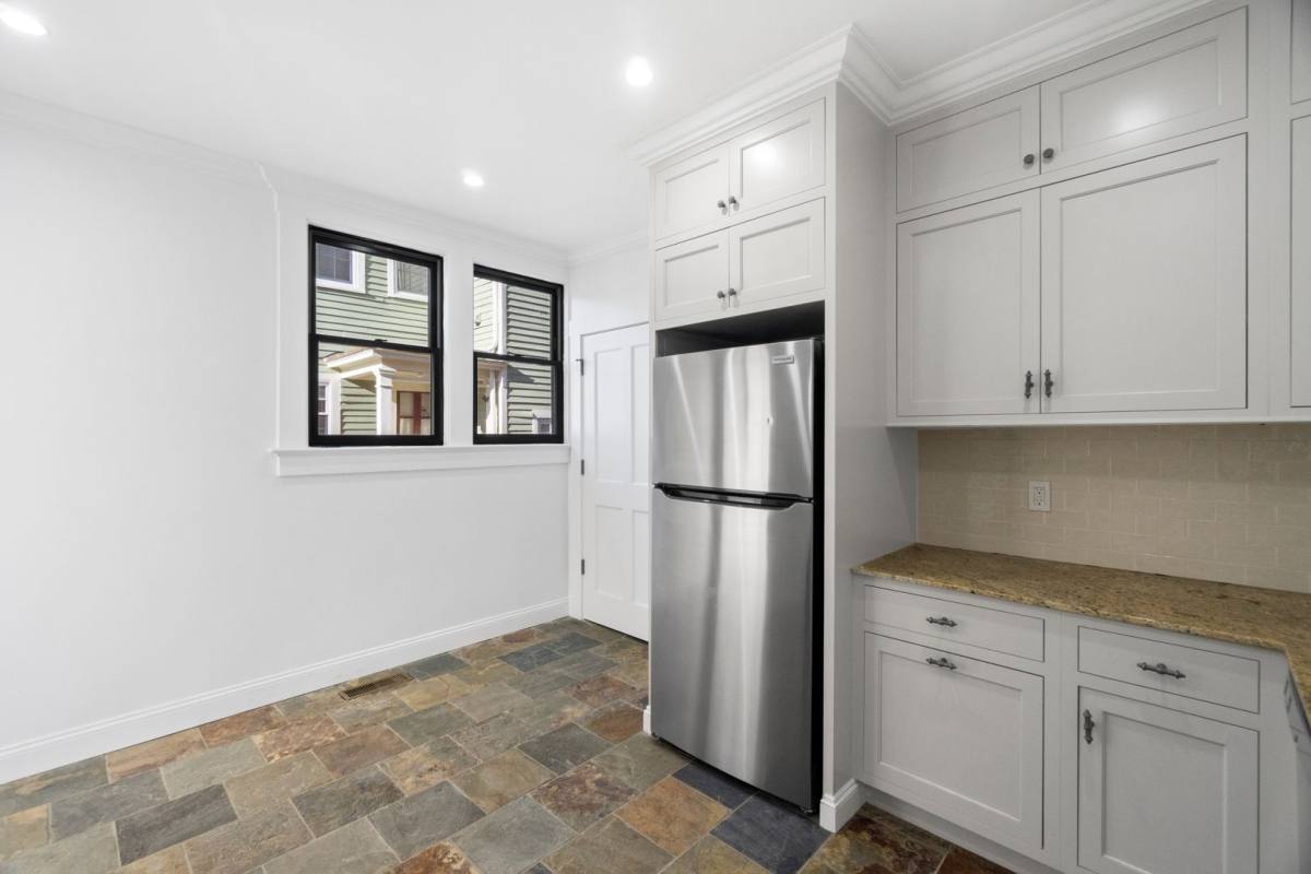 Apartment for rent at 54 Trumbull St, New Haven, CT 06510