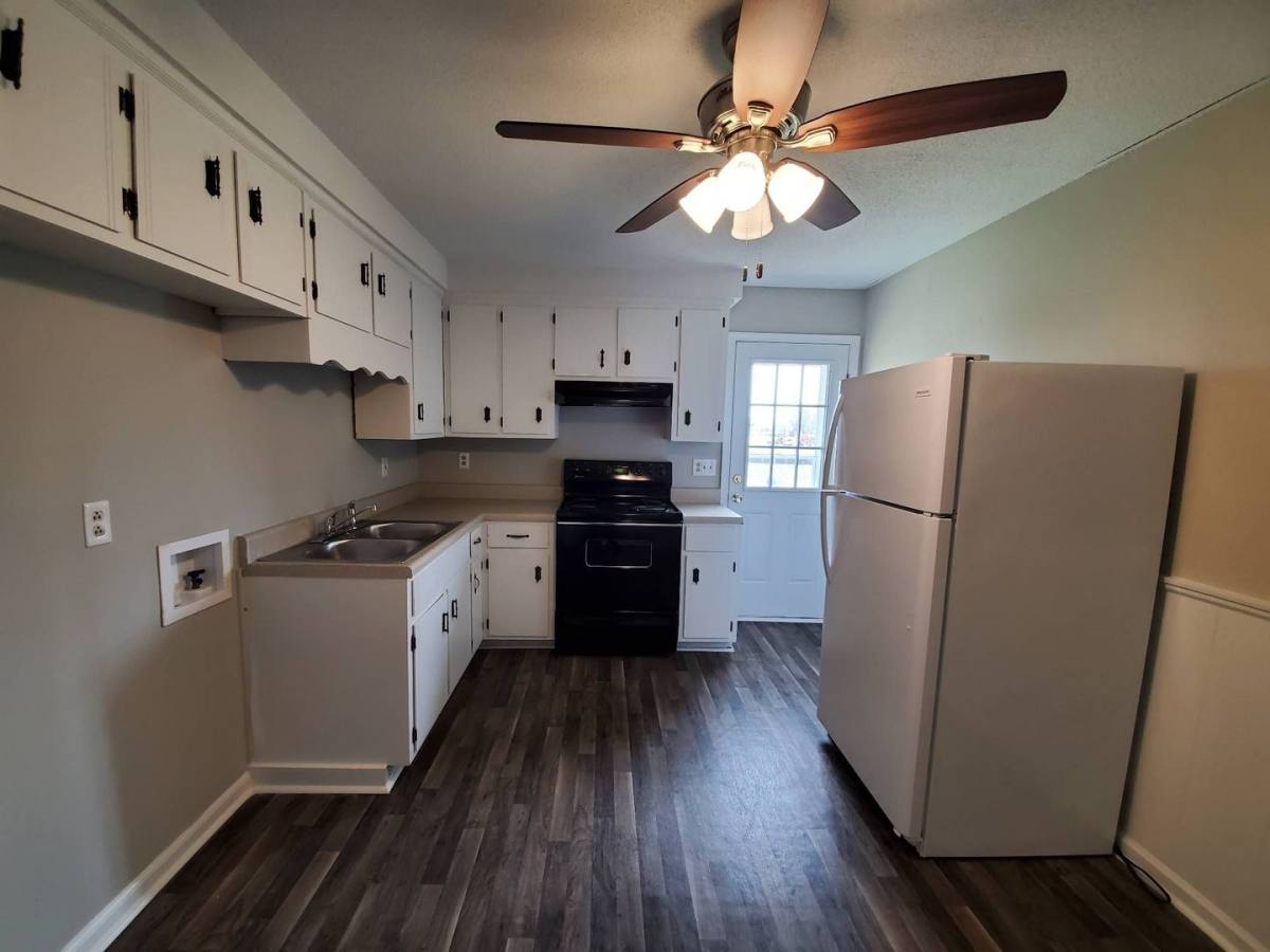 Apartment for rent at 145 Tandy Dr, Clarksville, TN 37042