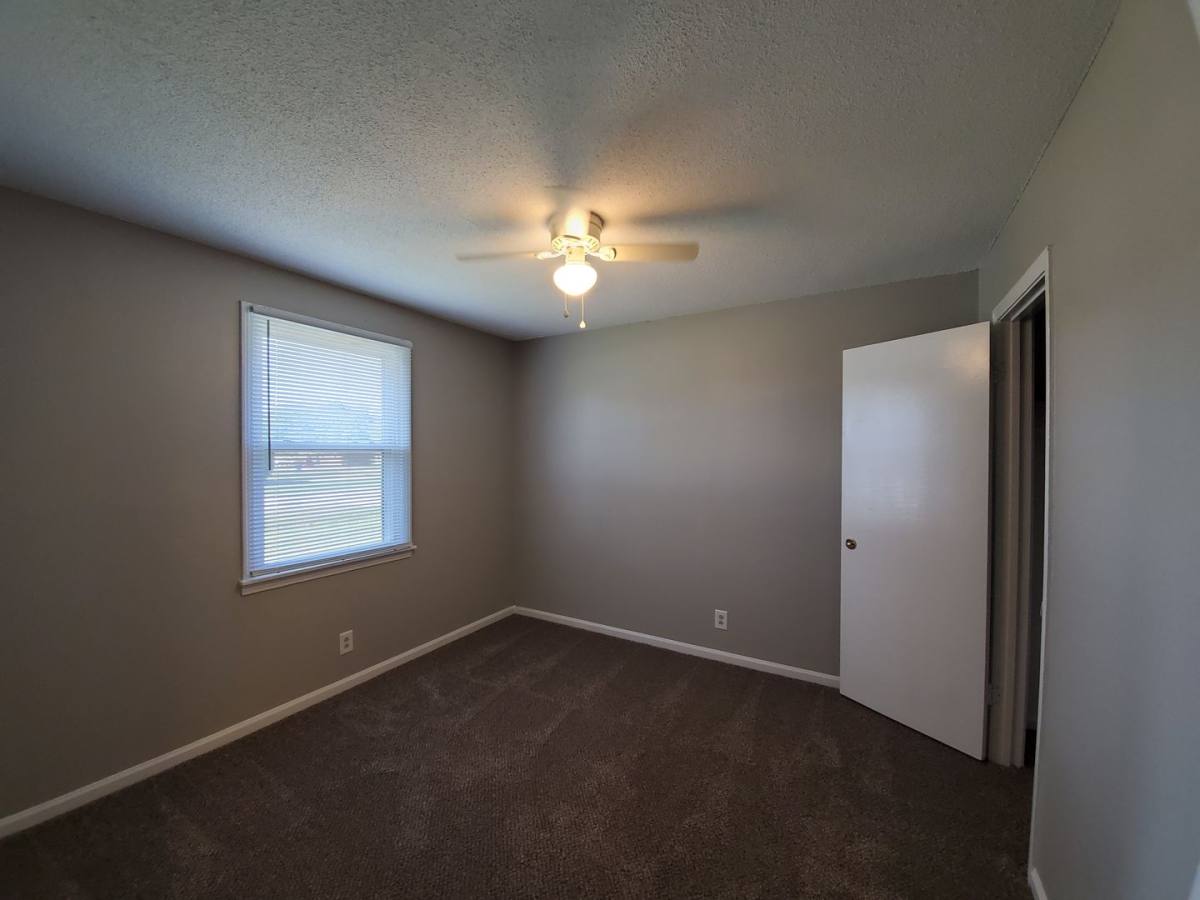 Apartment for rent at 145 Tandy Dr, Clarksville, TN 37042