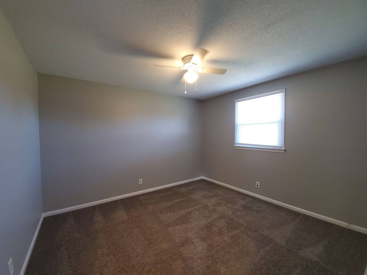 Apartment for rent at 145 Tandy Dr, Clarksville, TN 37042