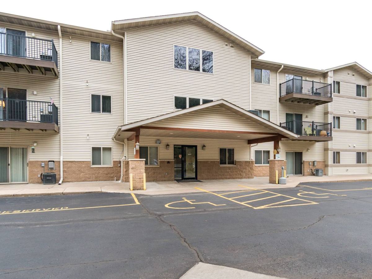 Apartment for rent at 135 Marcou Rd, Onalaska, WI 54650