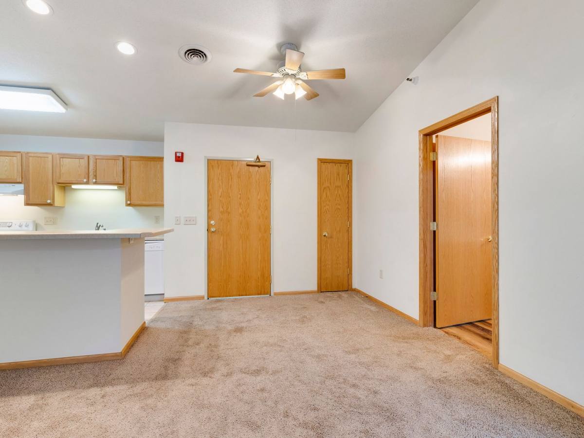 Apartment for rent at 135 Marcou Rd, Onalaska, WI 54650