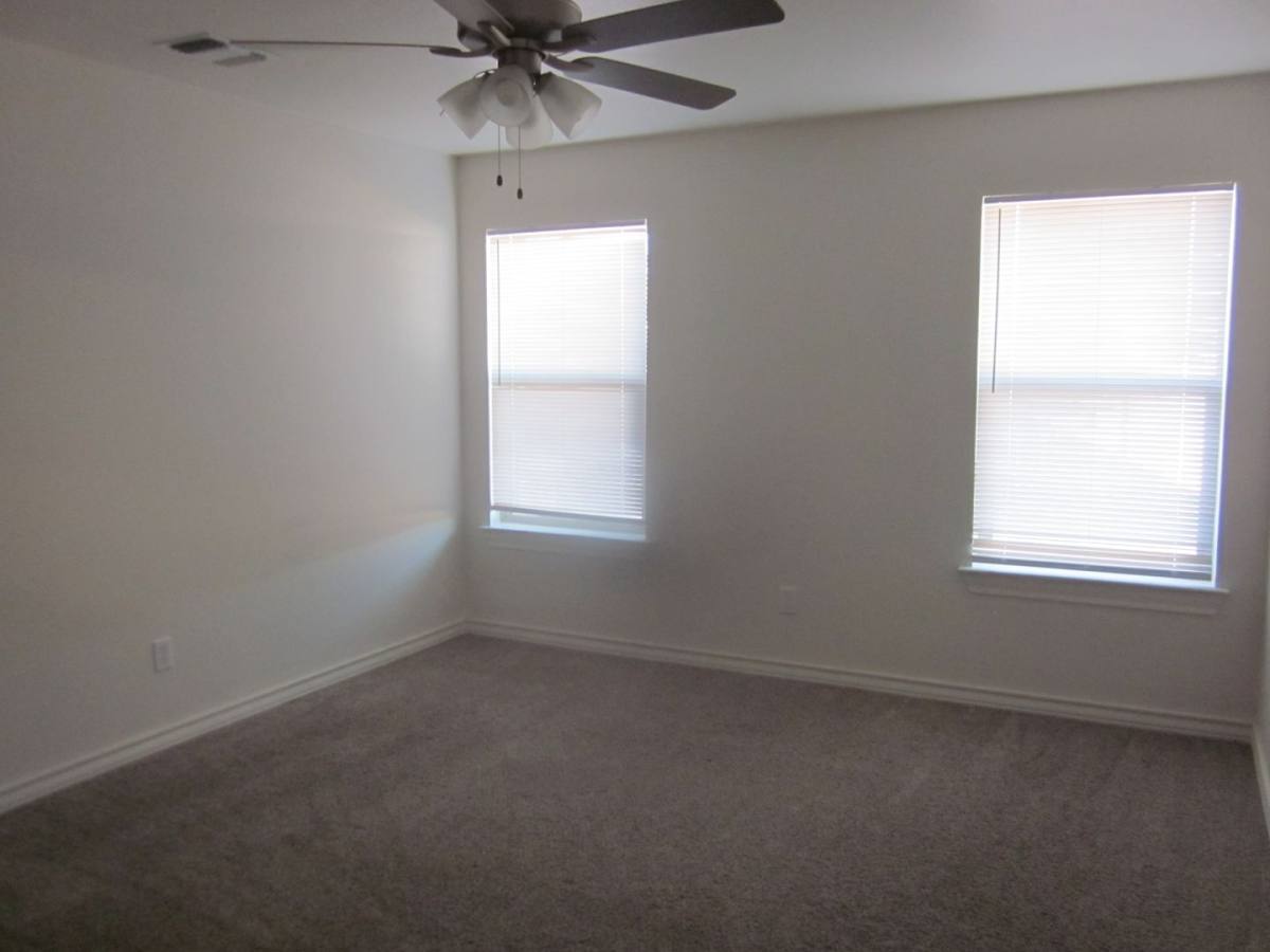 1102 Caprock, Hereford, TX 79045 - Apartment For Rent - Image 4