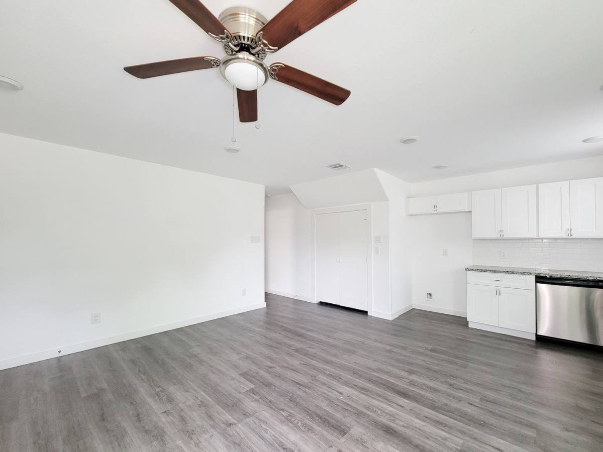 House for rent at 8122 Sterlingshire St, Houston, TX 77078