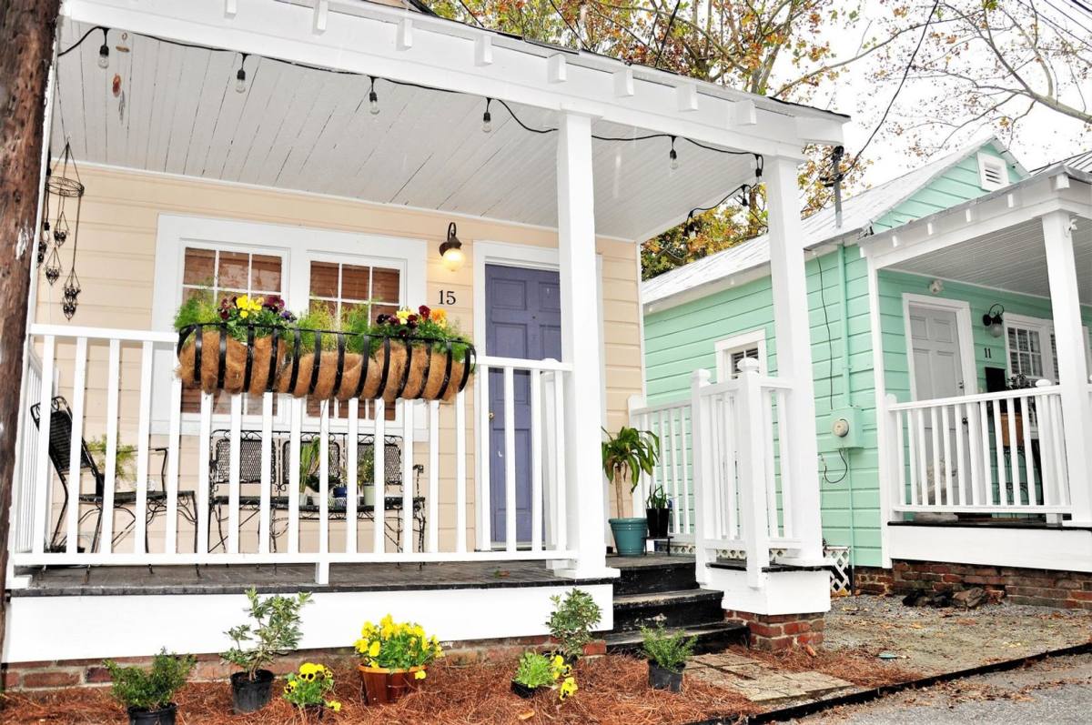 Apartment for rent at 9-11-15 Humphrey Court, Charleston, SC 29403