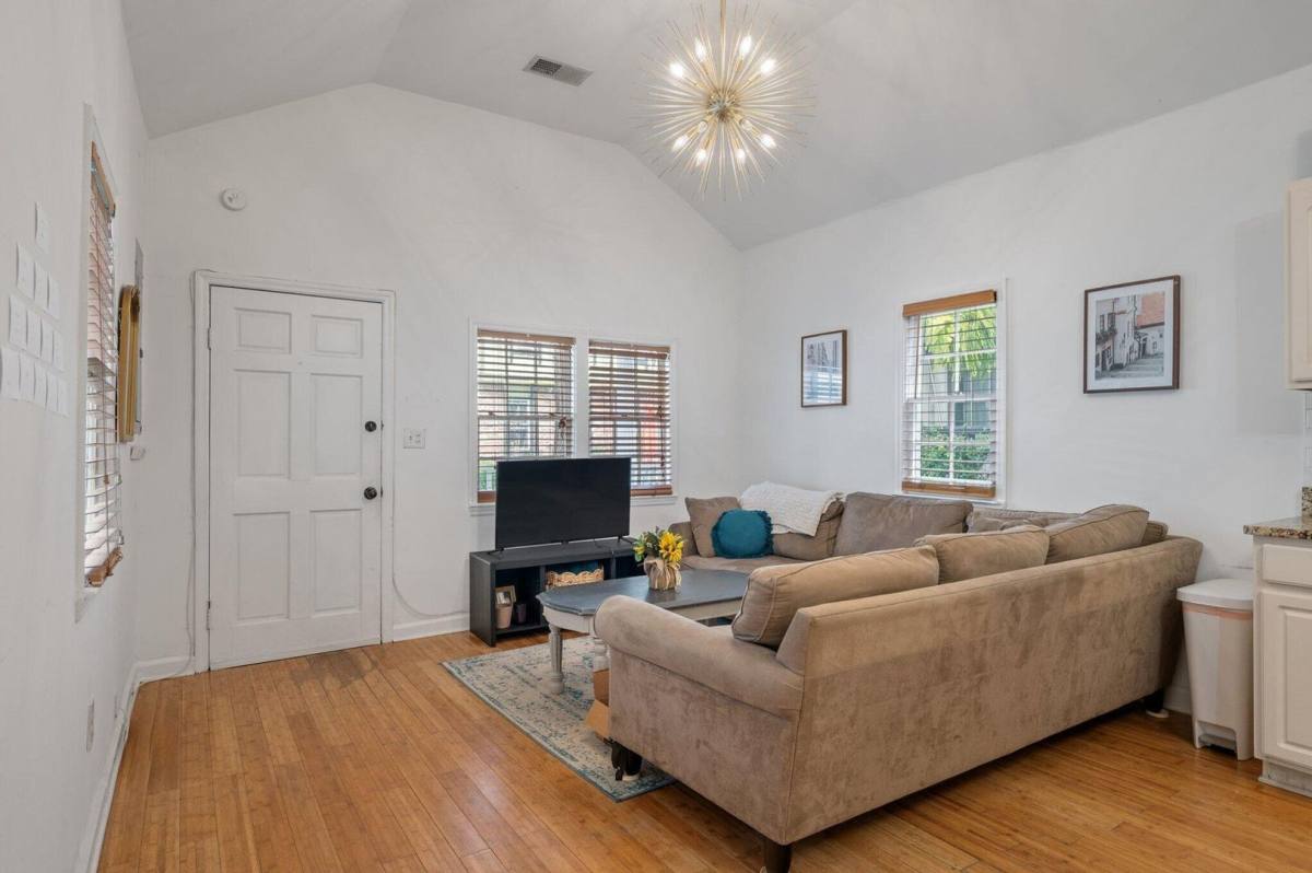 Apartment for rent at 9-11-15 Humphrey Court, Charleston, SC 29403