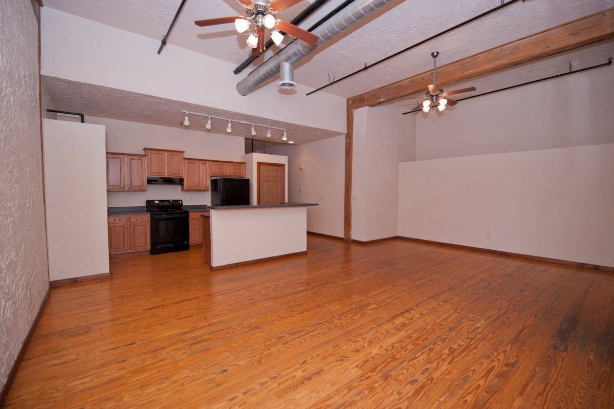 Apartment for rent at 235 N Market St, Springfield, MO 65806
