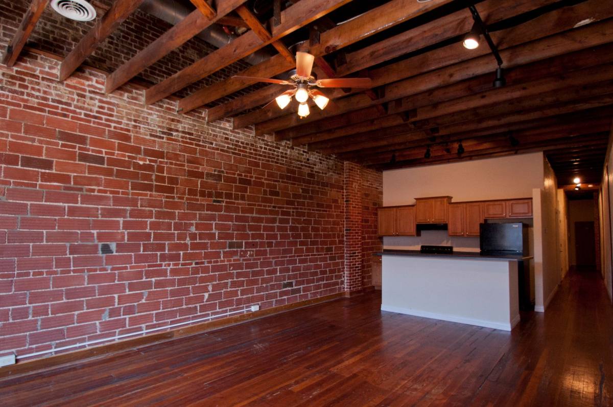 Apartment for rent at 507 W College, Springfield, MO 65806