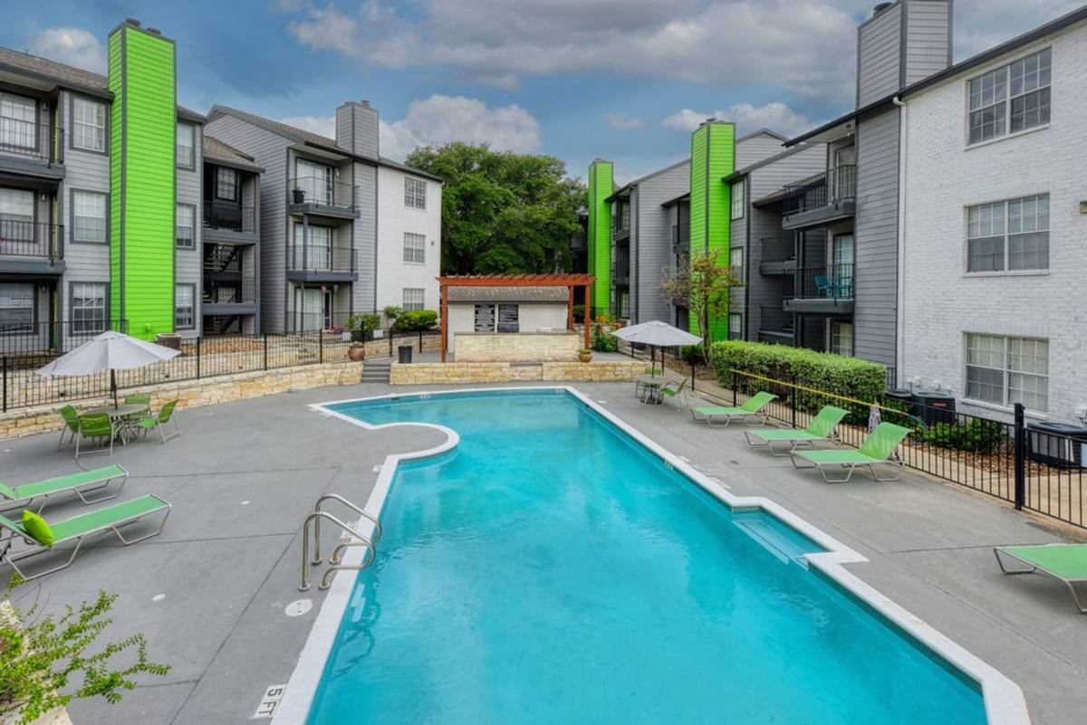 Apartment for rent at 1955 Larkspur Dr, San Antonio, TX 78213