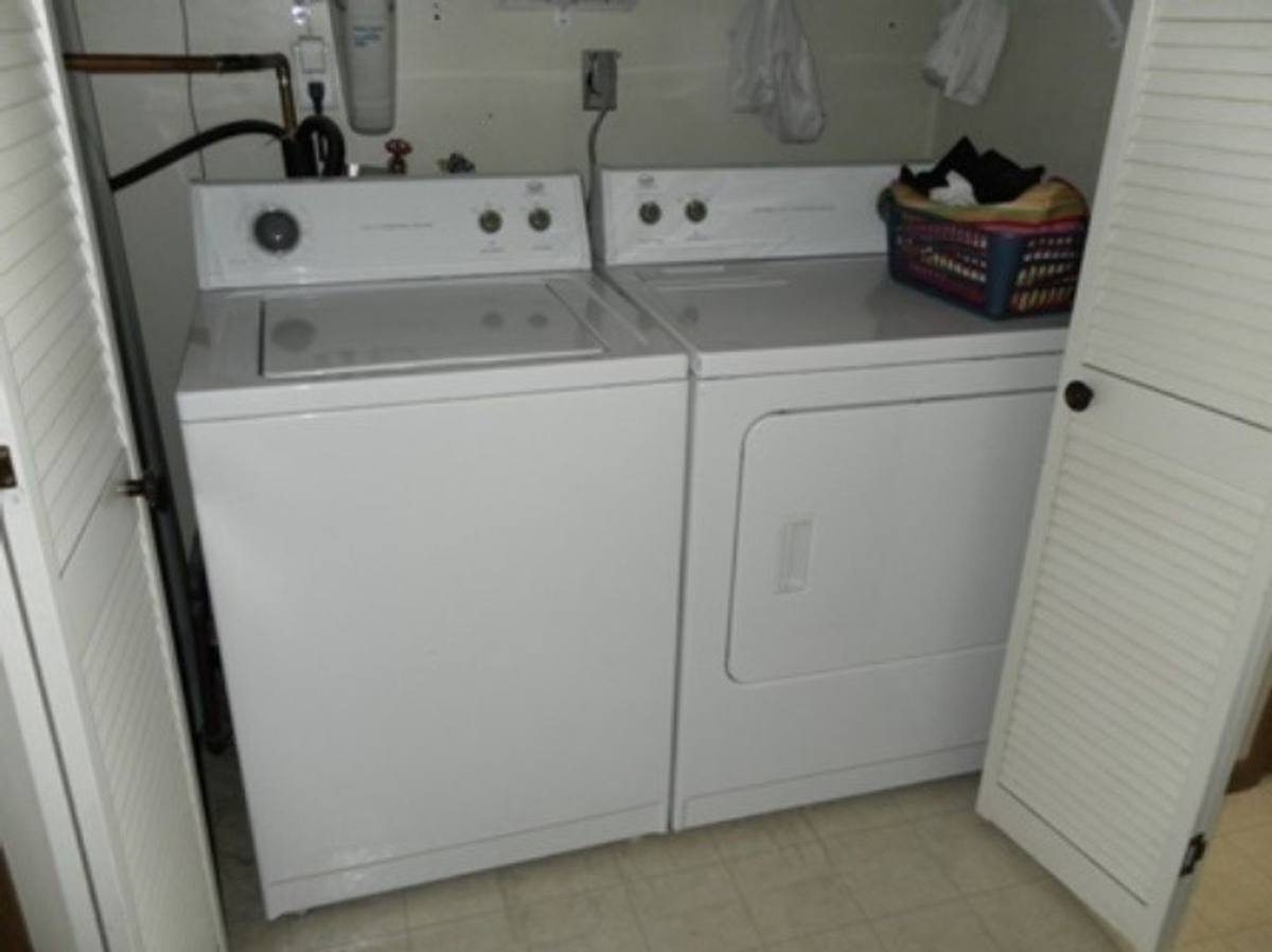 Condo for rent at 719 Westwinds Dr, Iowa City, IA 52246