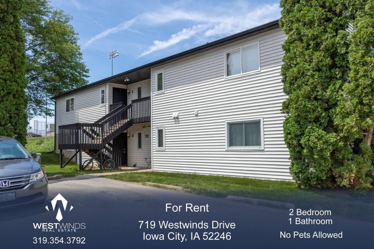 Condo for rent at 719 Westwinds Dr, Iowa City, IA 52246