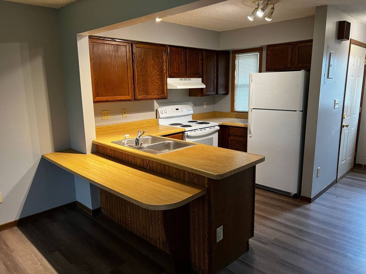 Condo for rent at 728 Westwinds Dr, Iowa City, IA 52246