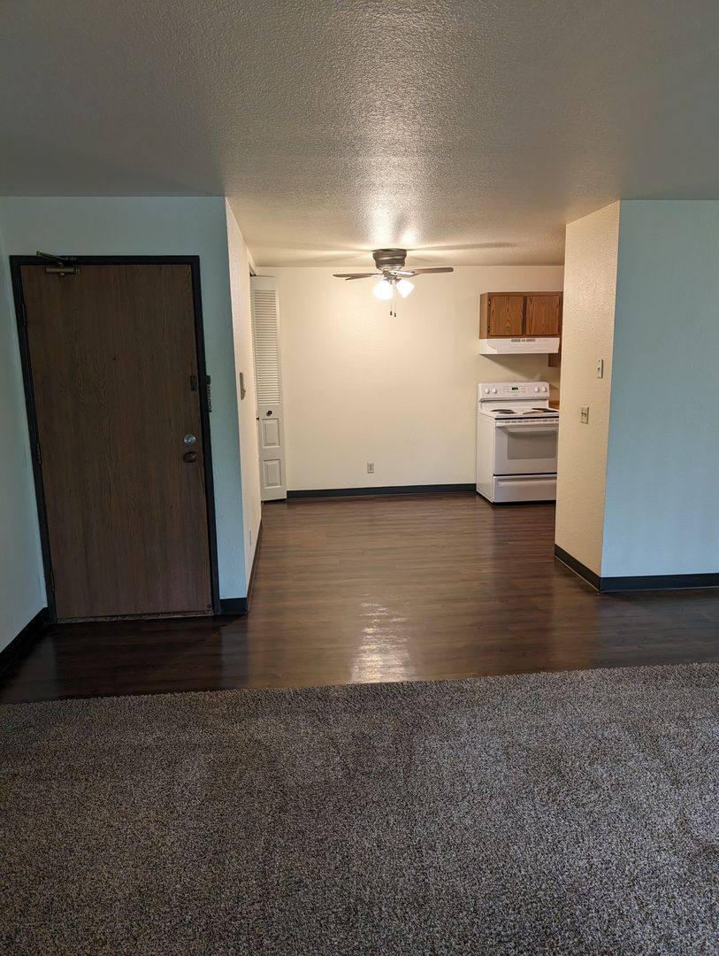 Apartment for rent at 1201 E Gunn St, Appleton, WI 54915
