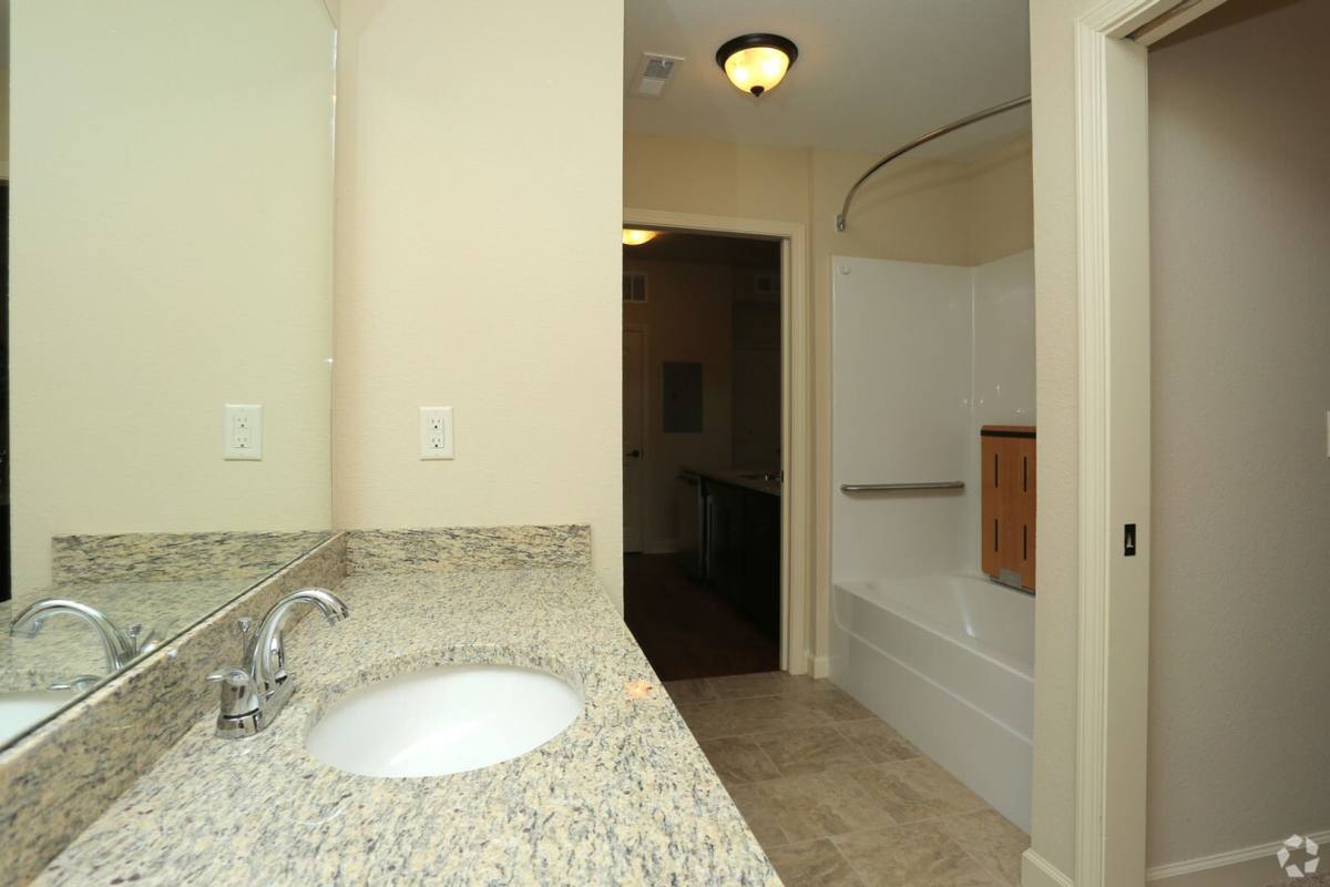 Apartment for rent at 407 N Garrison Ave, Kansas City, MO 64163