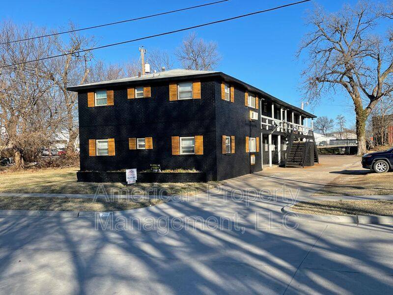 Apartment for rent at 719 S Troost Ave #3, Tulsa, OK 74120