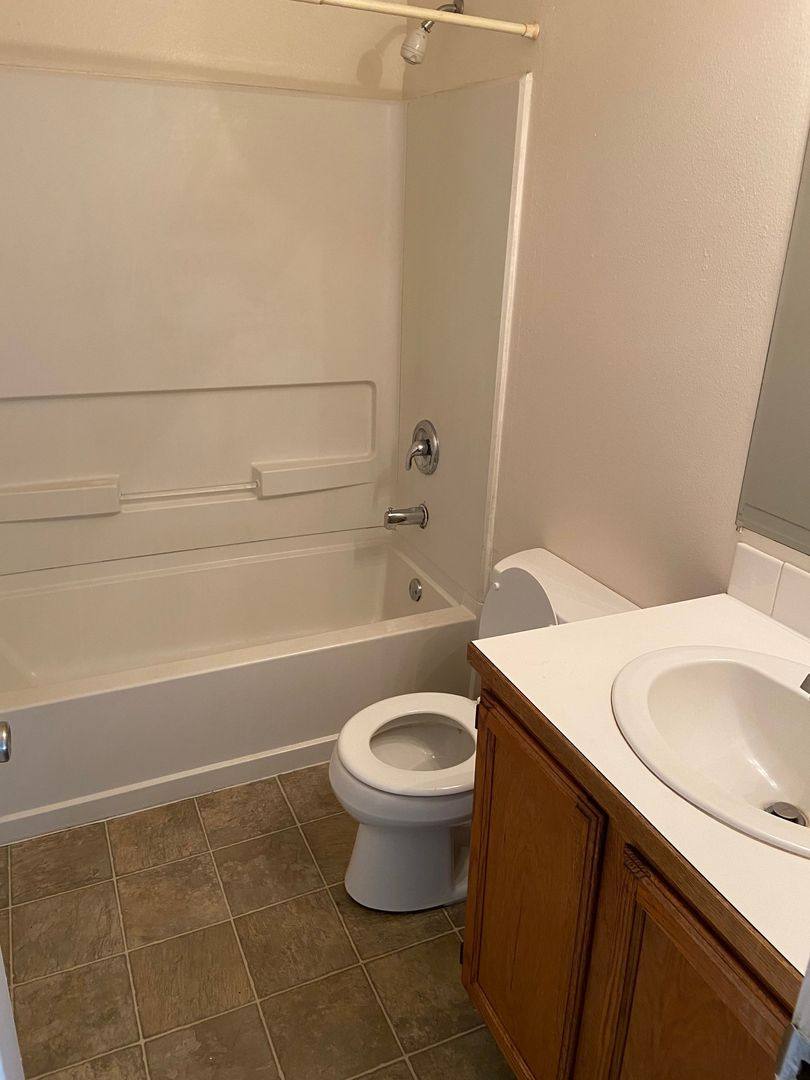 Apartment for rent at 1630 & 1632 N, Springfield, OR 97477