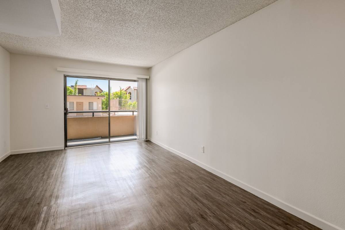 Apartment for rent at 1725 Grismer Ave, Burbank, CA 91504
